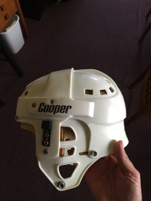 A vintage Cooper SK-2000 Large hockey helmet.