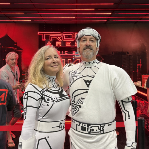 Dawn Baldwin as Yori, David Fleming as Flynn